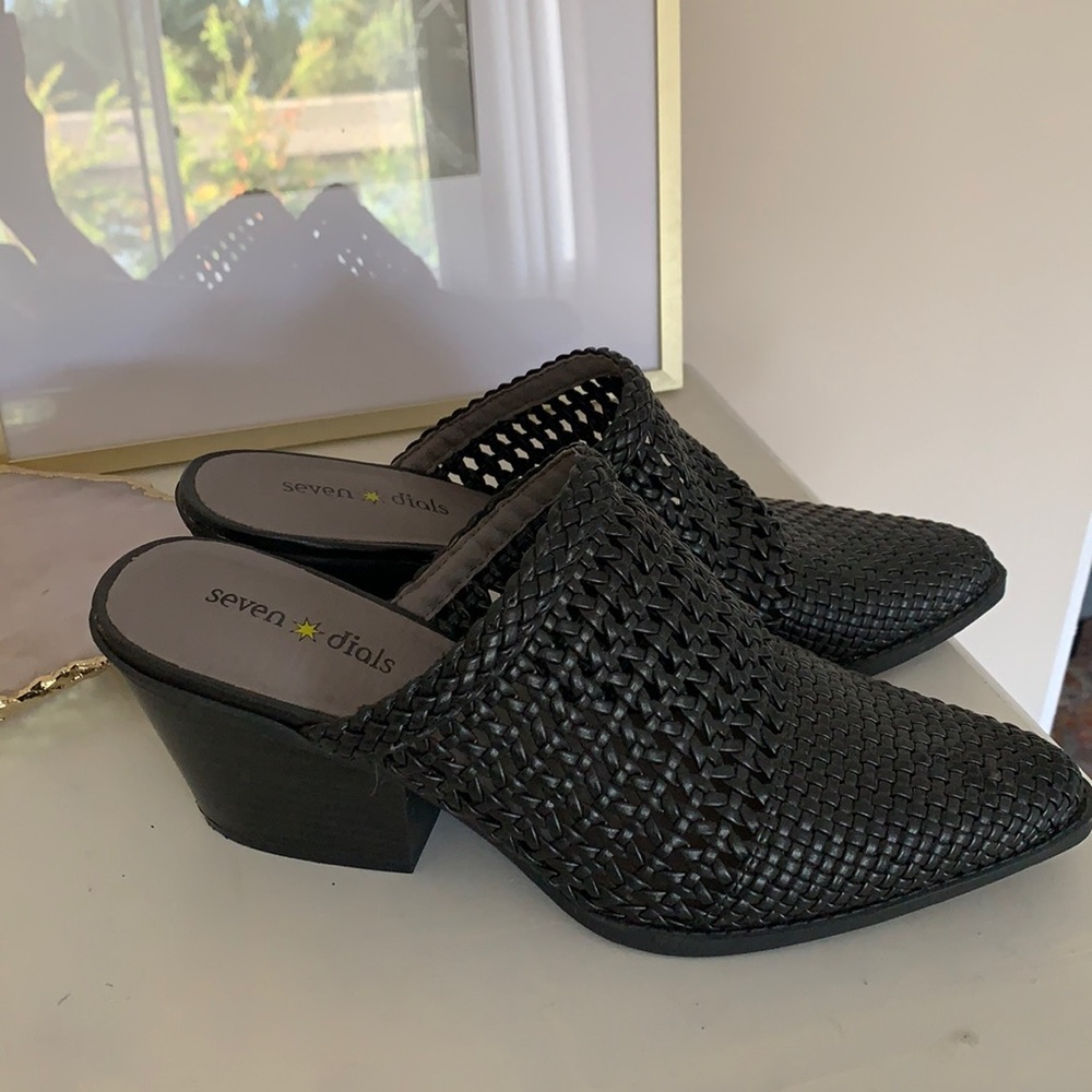 Seven dials Black leather mules